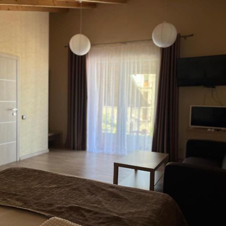 Guest House Letto Gagra Bagian luar foto