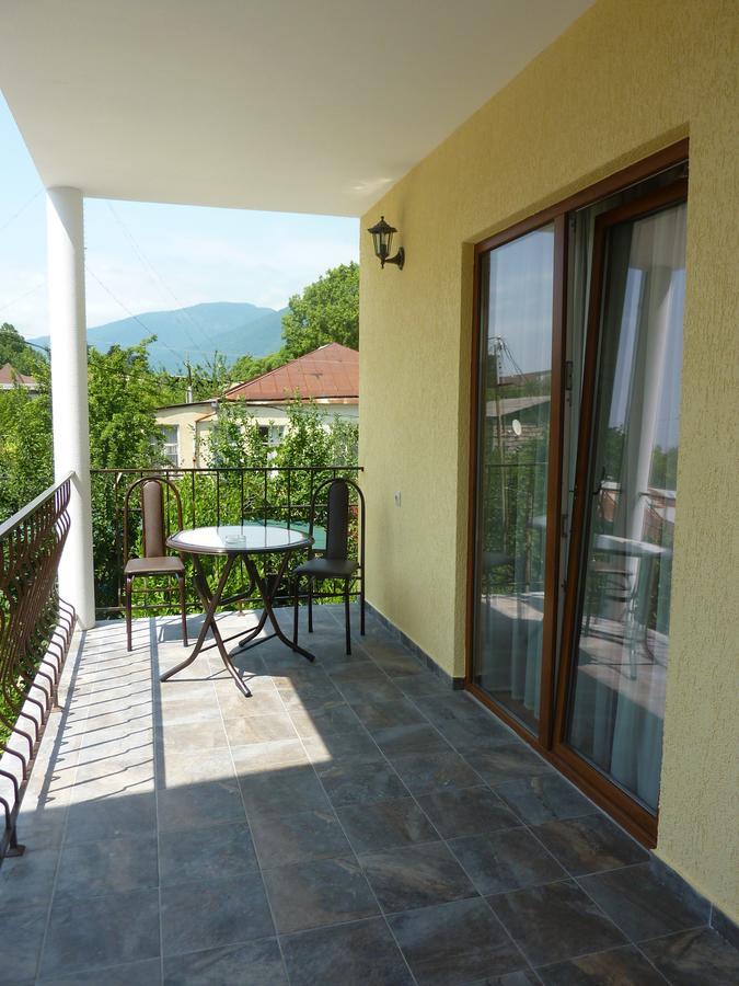 Guest House Letto Gagra Bagian luar foto