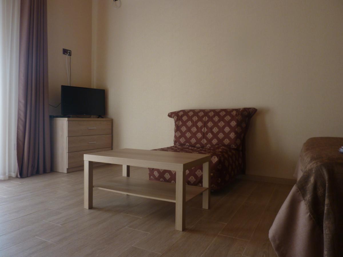 Guest House Letto Gagra Bagian luar foto