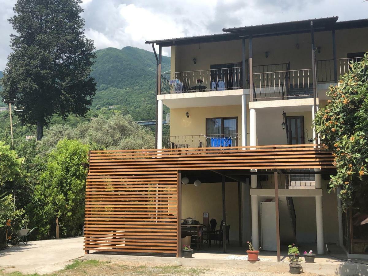 Guest House Letto Gagra Bagian luar foto